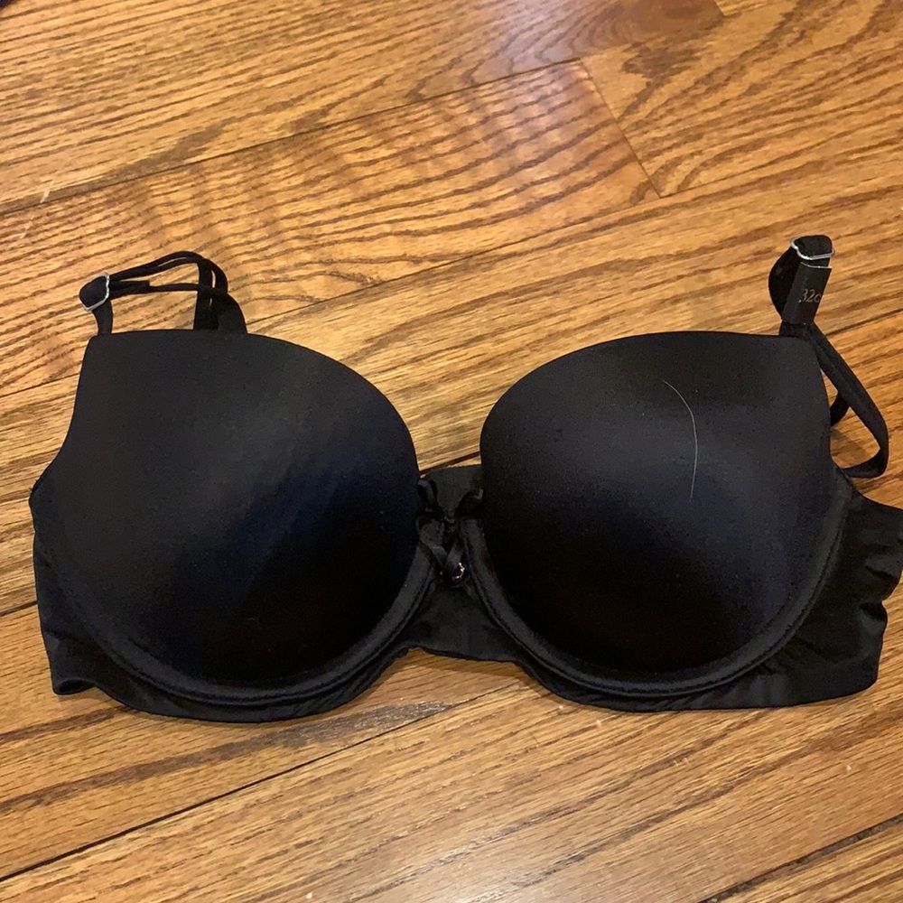 COPY - Victoria’s Secret Black Push Up Bra. Brand new 32c